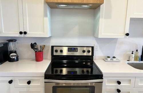 Oceanfront Fully Remodeled 2BR 2BA, Pool, Hot Tub, Gated Parking - Foto 29