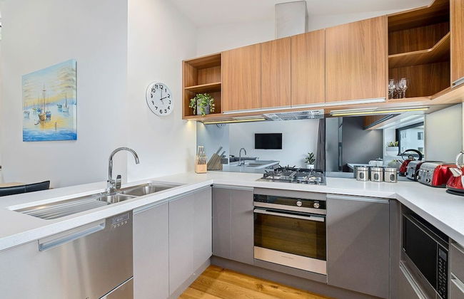 Bright, Modern, Plush - Brand New Townhouse - Foto 10