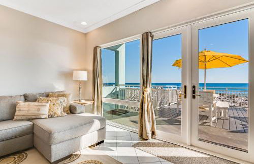 Dog-friendly beachfront dream with a wet bar & two furnished balconies - Foto 6