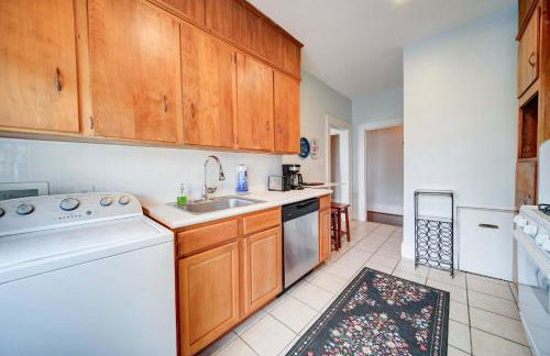 Elegant 1BR in Elizabeth with Covered Porch - Foto 26