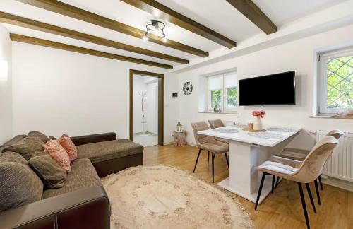 Green House - Photo 4