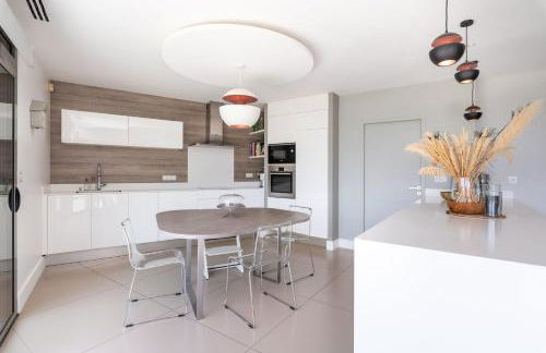 Le Lavoir - Bright and comfortable single-storey family home - Photo 12