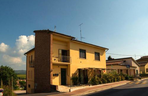 Stylish Apartment near Siena I Private Parking & Air Con & WiFi - Photo 50