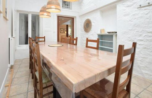 Stunning Home In Saint-Vaast-La-Hougue - Foto 2