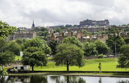 Stylish Victorian Apartment's close to the Botanical gardens, Free parking! - Foto 45