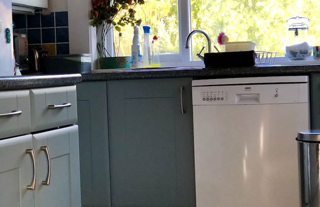 3 Bed Cottage - Sleeps 6 - Pets - Garden - Parking - Foto 6