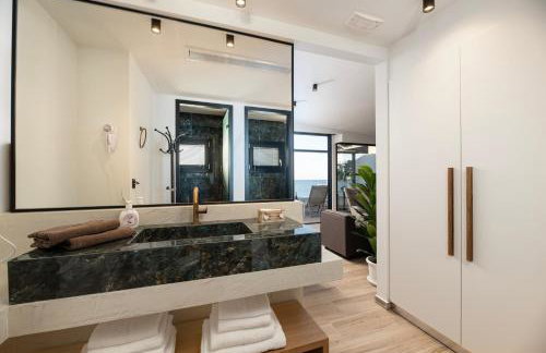 SoleLuna 2-On the Beach-Hot Tub-Smart Home - Photo 10