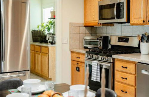 Midvale Station | Play•Relax•Repeat+ New King Bed! - Foto 35