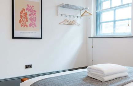 Free Parking, Liverpool City Escape, Sleeps 6 - Foto 15