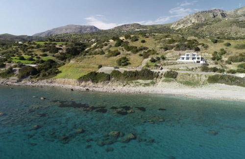 Rozites Luxury Beachfront Villa, By Hellocrete - Foto 39