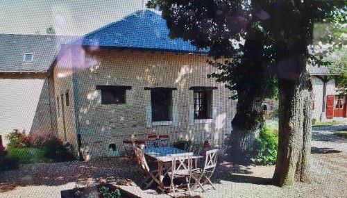 Gîte de la Mignonerie du Château de Jallanges pour 19 personnes avec 4 ou 7 chambres - Photo 4, Garden