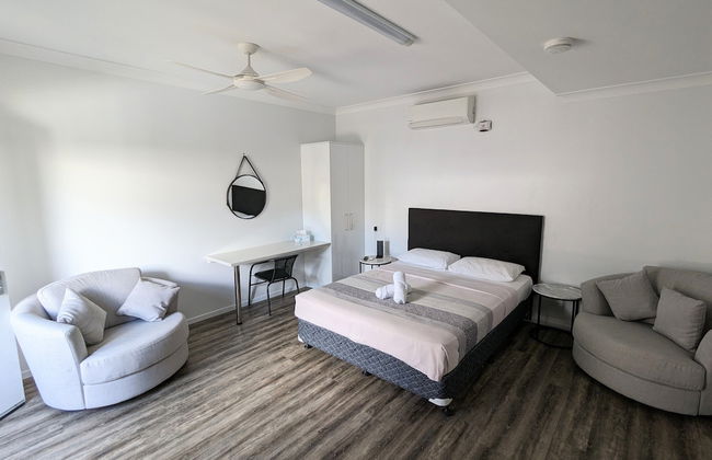 Escape On Lake - Photo 4