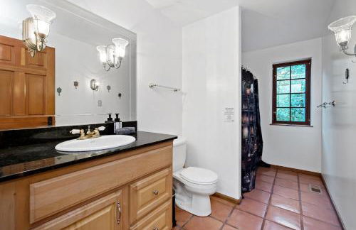 Magical Retreat at the Enchanted Vashon Castle - Foto 31