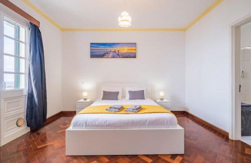 The Balcony - By Wehost - Foto 22