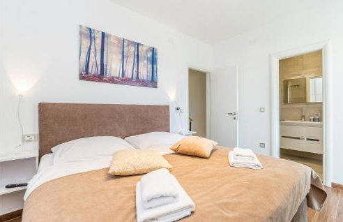 3 Bedroom Gorgeous Home In Linardici - Photo 28