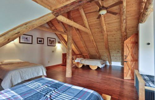 Spacious Vermont Mountain Retreat - 4BR,4BA - Near Skiing & Hiking - Perfect for Groups - Foto 42