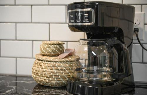 3 Bedroom House with Netflix, FREE Parking, Near Hospitals, Shopping,Food - Foto 30