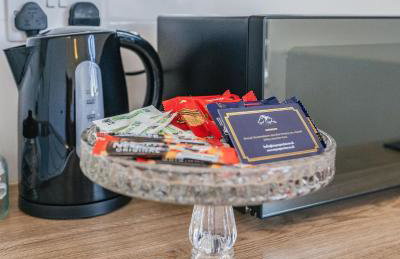 Airport - Town Centre - Train Station - Free Parking - Foto 30