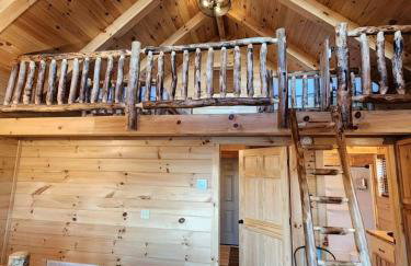 Group Friendly Cabin with Spa on the Deck near Tappan Lake in Ohio - Foto 6