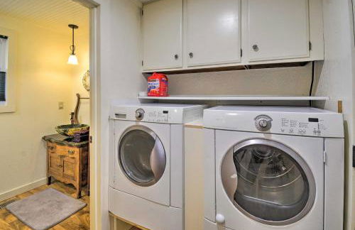 Breathtaking Port Ludlow Home with Deck and Yard - Foto 20