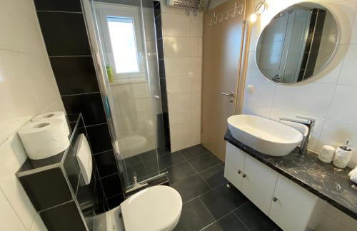 Ana Marija - Foto 37