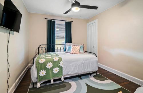 Hot Tub Ping Pong Sleeps 9 Retro Fun - Foto 32