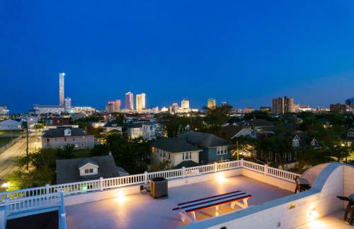 ❤️ The Top End Townhomes with Stunning Views On One-Of-A-Kind Rooftop Deck! WOW! - Foto 4