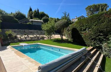 Villa au calme à Grasse avec piscine et spa privée - Foto 41