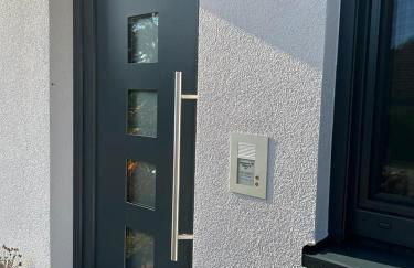 Exklusive Ferienwohnung bei Berlin, bis 5 Gäste, große Terrasse, Garten - Foto 6