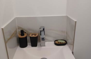 Petite maison cosy wifi avec terrasse - Foto 9