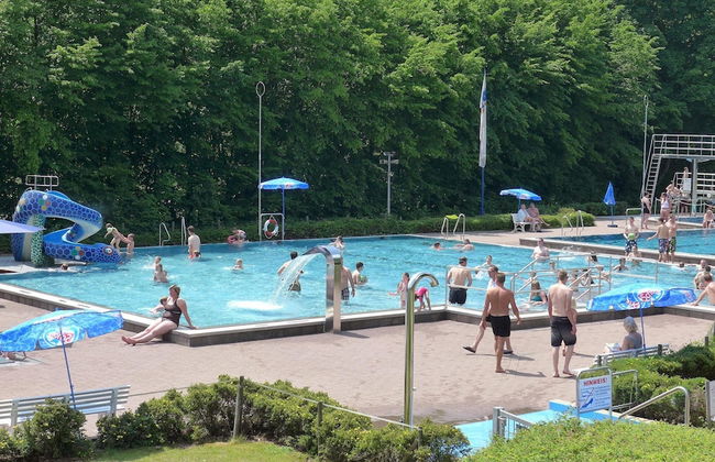 Beautiful Holiday Home in Waxweiler With Pool - Photo 38