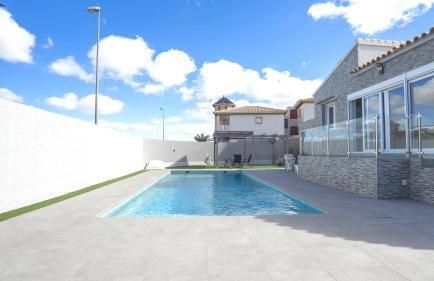 Modern Detached 4 Bed 3 Bath Villa with private pool close to all amenities - Foto 42