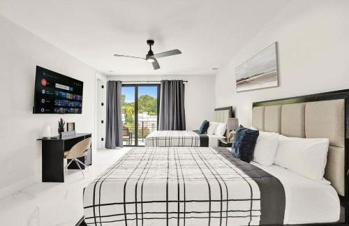 4BR w htd Pool Walk to Las Olas 5mins to Beach - Foto 57