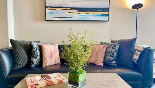 1 Bedroom XL Condo with King bed, Garden View, Parking Included - Foto 5