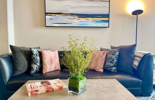 1 Bedroom XL Condo with King bed, Garden View, Parking Included - Foto 5