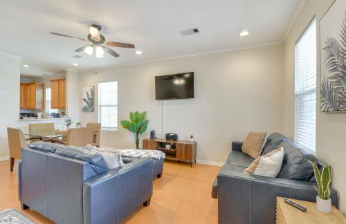 half Mi to Galveston Beach Home with Private Pool - Foto 7