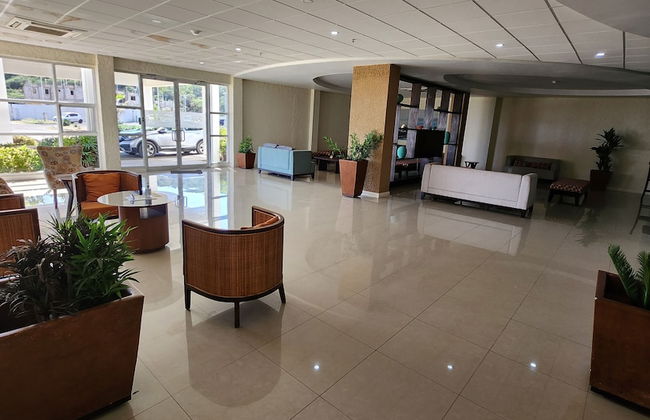 Balcony Breeze @ Bayfront Villas Portmore - Foto 8