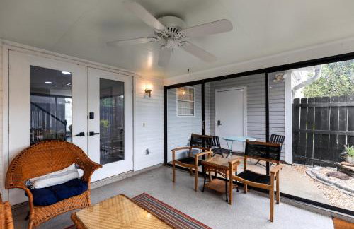 Newly Renovated, Dog Friendly, Stocked Kitchen - Foto 29