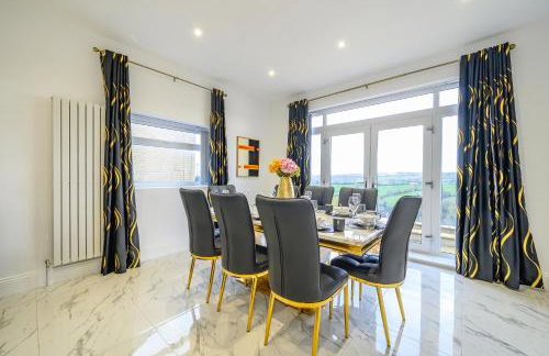 Spacious 6 Bedroom Escape with Hot Tub, Games Room & Karaoke in Yorkshire - Foto 13