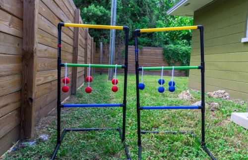 Stylish Condo min from UF & Shands Pets Welcome! - Photo 34