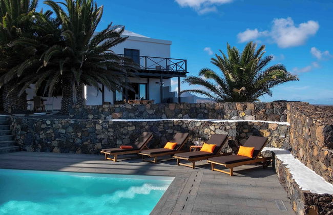 Villa by the Sea - Foto 1