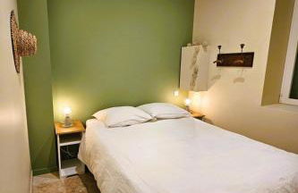 Genas Azieu - Le Chalet, La Bastide, Le Loft, Le Mas et la Paillote - Foto 3