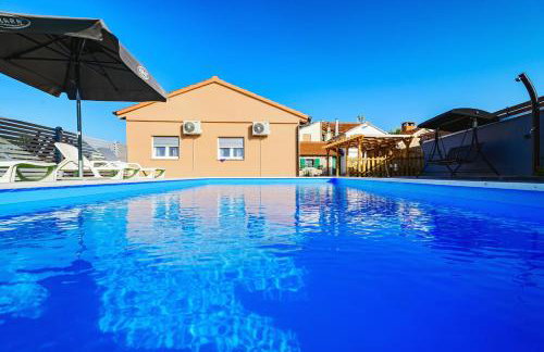 Countryside holiday home - pool - big terrace - Foto 21