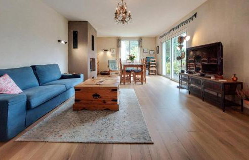 3 Bedroom Gorgeous Apartment In Confolens - Foto 4