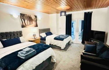 Modern 2 Bedroom Apt Derby City - Foto 12