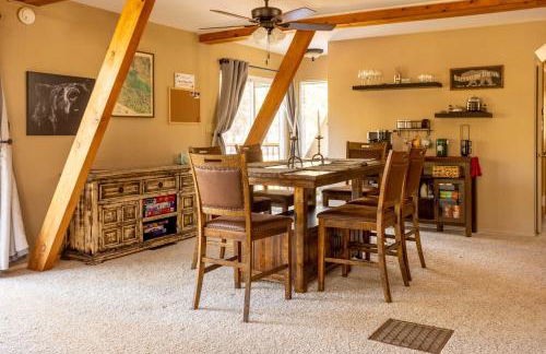 Furnished Deck and Fire Pit Happy Jack Cabin - Foto 4