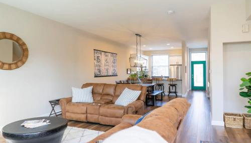 Cozy & Modern Soulard 4BR & Game Room ABODEbucks - Photo 2