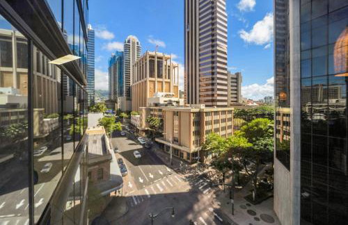 Retro Studio! Pool, Hot Tub, Free Parking & WiFi - Foto 9