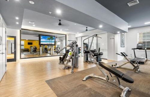 Modern 2BR 2BA Condo Sleeps 8 with Gym Laundry 20 Min to NYC - Foto 38