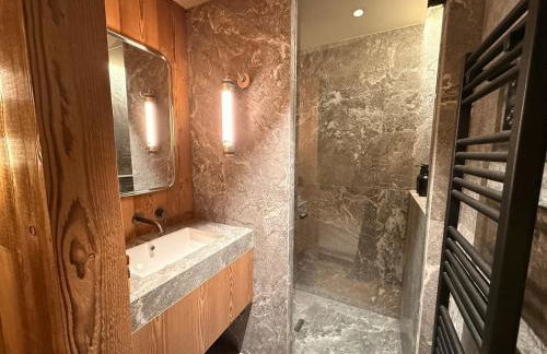 Before making a request, please read my host profile at the bottom of the page # Chalet Pinar - ski-in I ski-out with terrace - Foto 28